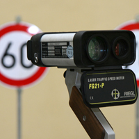 Lasergerät zur Geschwindigkeitskontrolle Lasergerät zur Geschwindigkeitskontrolle